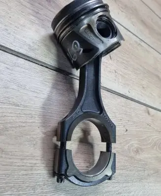 Mercedes-Benz Sprinter W907 W910 Piston with connecting rod 8031596
