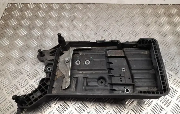 Volkswagen Touran III Battery tray 5QF915325B