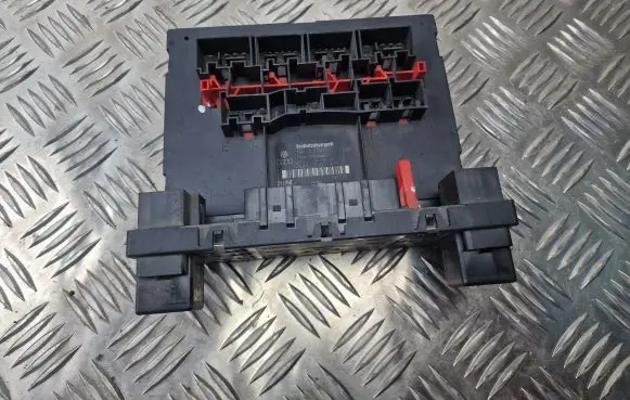 Volkswagen PASSAT B6 Comfort/convenience module 3C0937049J