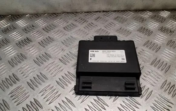 Audi Q5 SQ5 Voltage converter/converter module 8K0959663