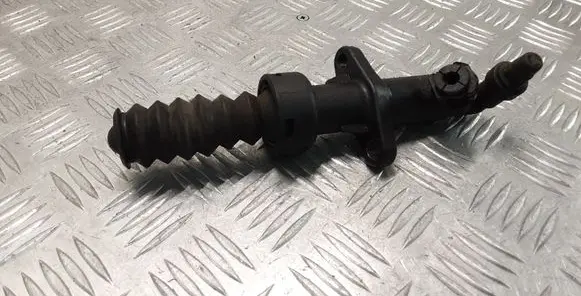 Peugeot 307 Clutch slave cylinder 