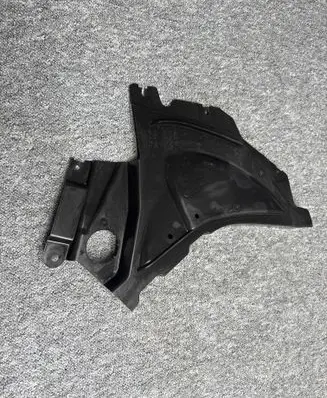BMW 4 F36 Gran coupe Rear arch fender liner splash guards 51718081679 17949110 8081679