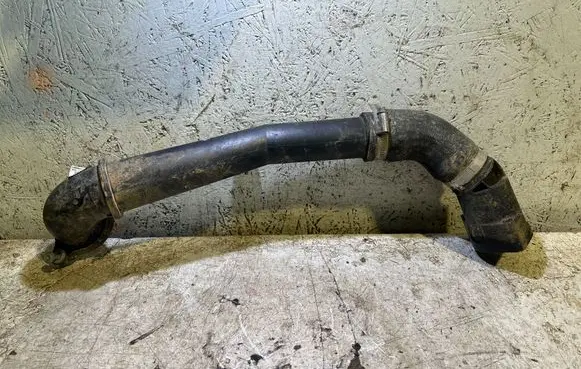 Volkswagen Golf VII Intercooler hose/pipe 04L145770H
