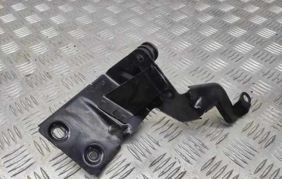 Skoda Octavia Mk3 (5E) ABS pump bracket 5Q0614235