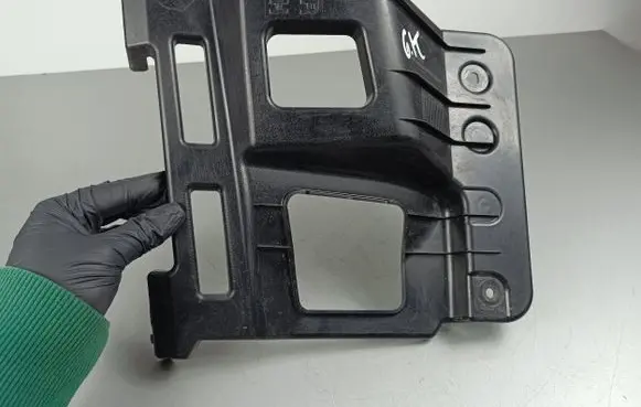 KIA Stinger Rear bumper mounting bracket 86686J5000