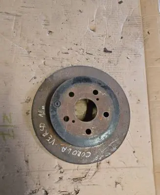 Toyota Corolla Verso AR10 Rear brake disc 