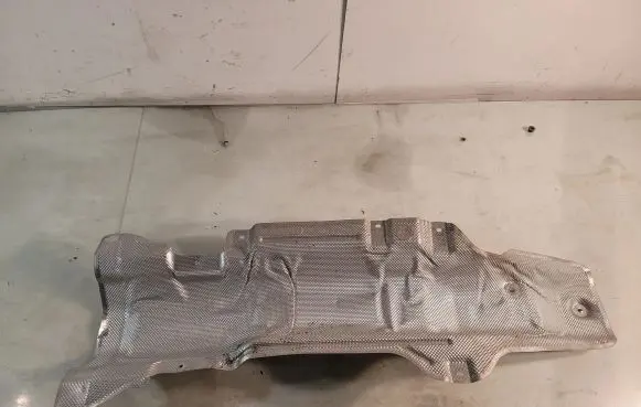 BMW X2 F39 Exhaust heat shield 7290780