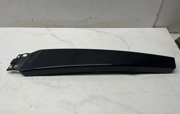 Audi A4 S4 B7 8E 8H Front door glass trim molding 8E0853290D