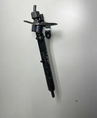 Audi A6 S6 C5 4B Fuel injector 05910201 0432133836 8692FH