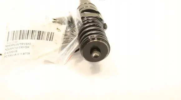 Skoda Octavia Mk2 (1Z) Fuel injector 0414720215