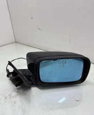 BMW 5 E39 Front door electric wing mirror 31024