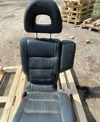 Mitsubishi Pajero Seat set