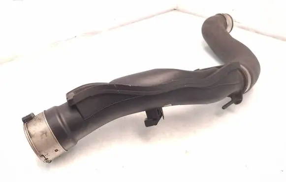 BMW 3 E90 E91 Intercooler hose/pipe 7809834