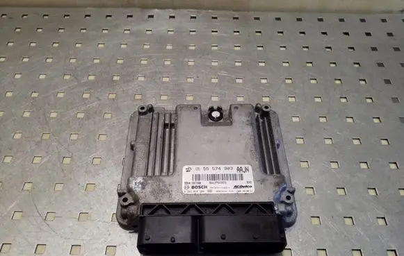 Opel Insignia A Engine control unit/module 55574903AAJN 0281016704
