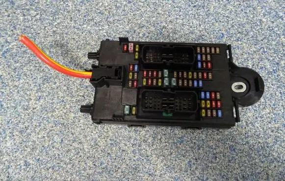 Volvo XC90 Fuse module 31346672
