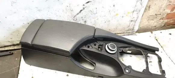 BMW 5 E60 E61 Center console 7060016 7060014