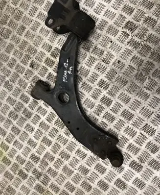 Ford Focus Front lower control arm/wishbone