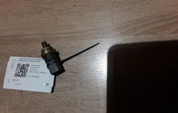 Volkswagen Polo Coolant temperature sensor 06A919501