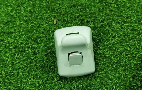 Sun visor clip/hook/bracket