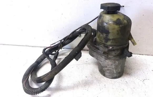 Opel Zafira A Power steering pump 