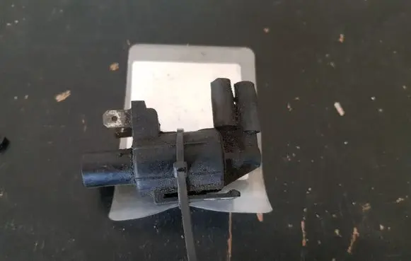 Mitsubishi Pajero Turbo solenoid valve