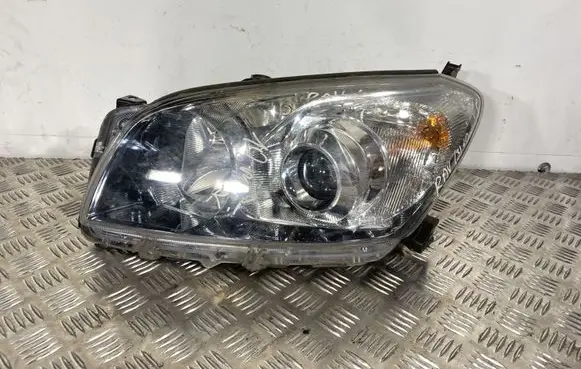 Toyota RAV 4 (XA30) Headlight/headlamp 9336860