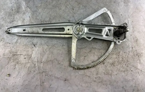 Opel Zafira A Rear window lifting mechanism without motor 90579504