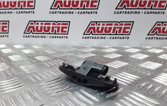 Audi A7 S7 4G Windshield washer spray nozzle 4G8955988 31121