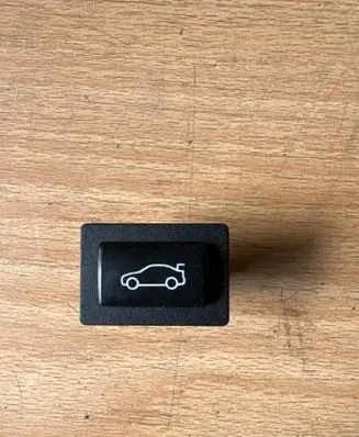 BMW 5 G30 G31 G38 Tailgate opening switch 9200316 130418