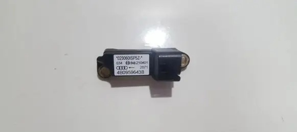 Audi A6 S6 C5 4B Airbag deployment crash/impact sensor 4b0959643b 965210401