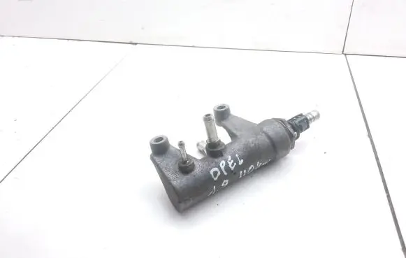 Opel Astra H Fuel pressure regulator 55193043 A501