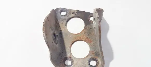 Volkswagen Golf IV Bracket in trunk/boot 