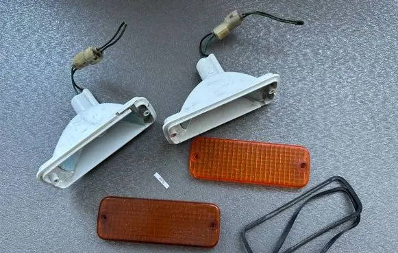 Honda Prelude Front indicator light 33300-SB0-612 33350-SB0-612