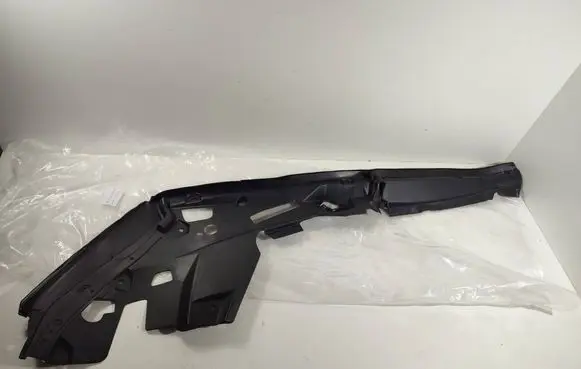 BMW X5M G05 F95 Fender end trim 51767418198 7418198