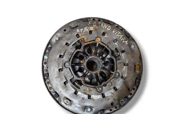 Suzuki Grand Vitara II Flywheel 415042910