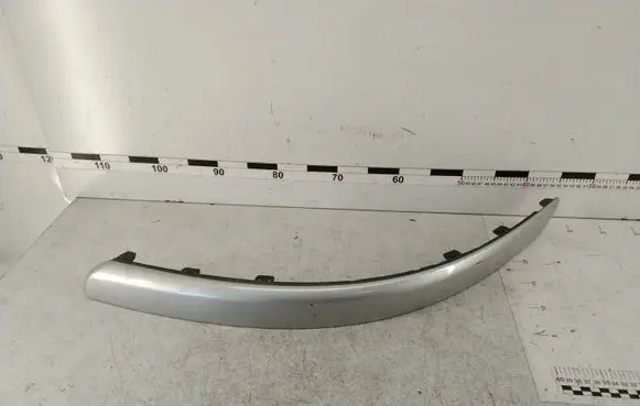Volvo V70 Front bumper splitter molding 08693169 BP3EB