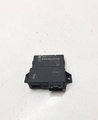 Audi A4 S4 B8 8K Gateway control module 8T0907468AD 8T0907468K