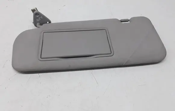 Mitsubishi Grandis Sun visor
