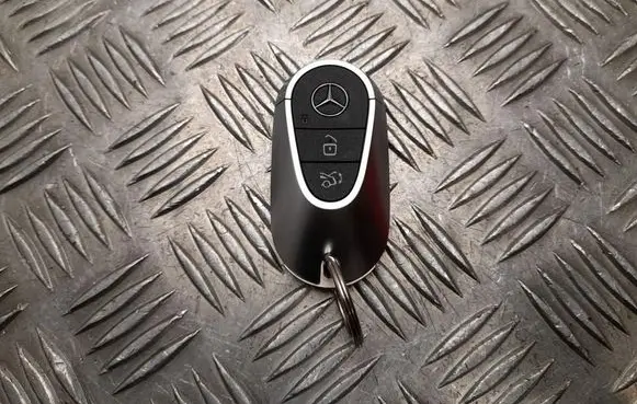 Mercedes-Benz EQE v295 Ignition key/card A2069057006