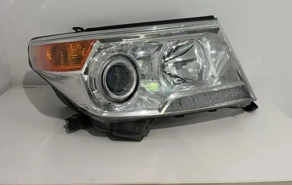 Toyota Land Cruiser (J200) Headlight/headlamp