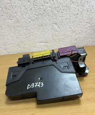 Mercedes-Benz E W212 Fuse box set 2129060205 D9723