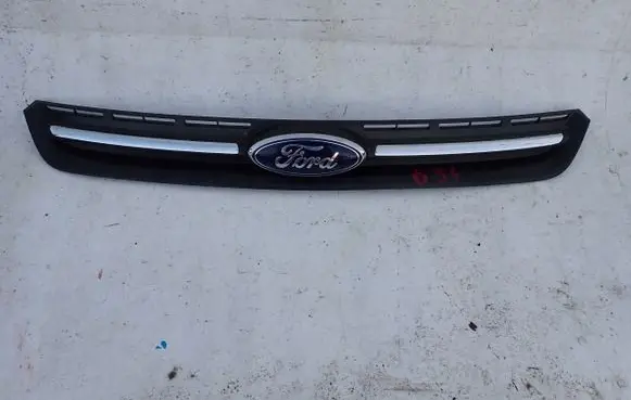 Ford Kuga II Front bumper upper radiator grill