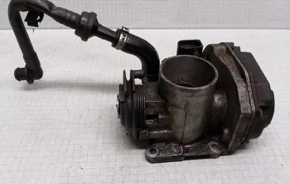 Volkswagen Bora Valve vacuum 1J0611939