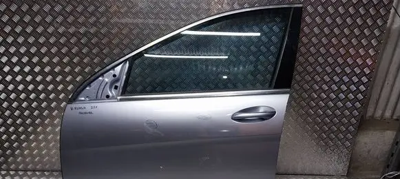 Mercedes-Benz R W251 Front door S25145156