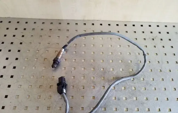 BMW 1 E81 E87 Lambda probe sensor 755807301 0258017099