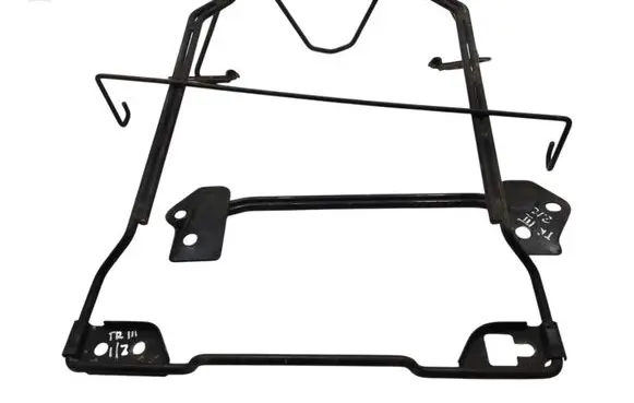 Opel Vivaro Spare wheel mounting bracket 