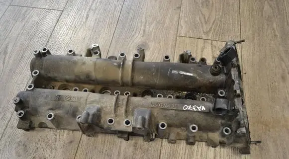 Iveco Daily 6th gen Rocker cam cover 504374029