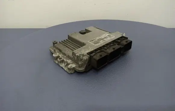 Ford Focus C-MAX Engine control unit/module ECU 6M5112A650NC