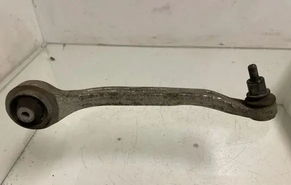 Audi A6 S6 C6 4F Front lower control arm/wishbone 4F0407694B