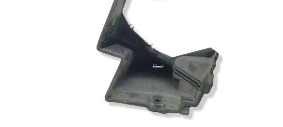 Alfa Romeo Giulia Under headlight/headlamp trim B985